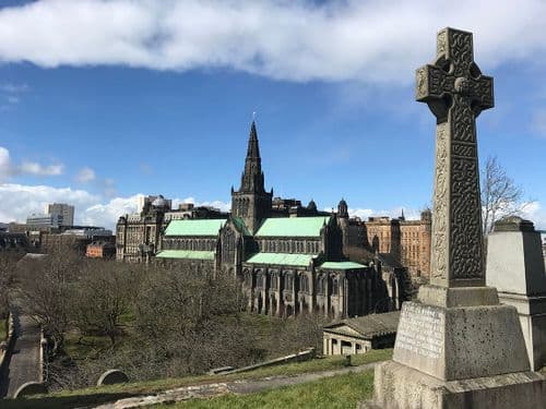 ¿Llueve mucho en Glasgow?
