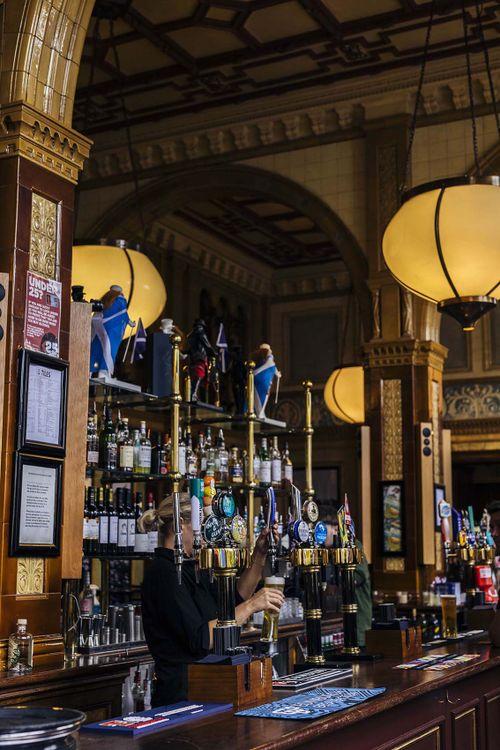 Tour pubs10.jpg